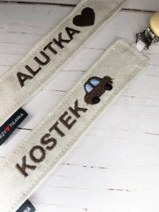 Lniana zawieszka do smoczka z personalizacją AUTKO